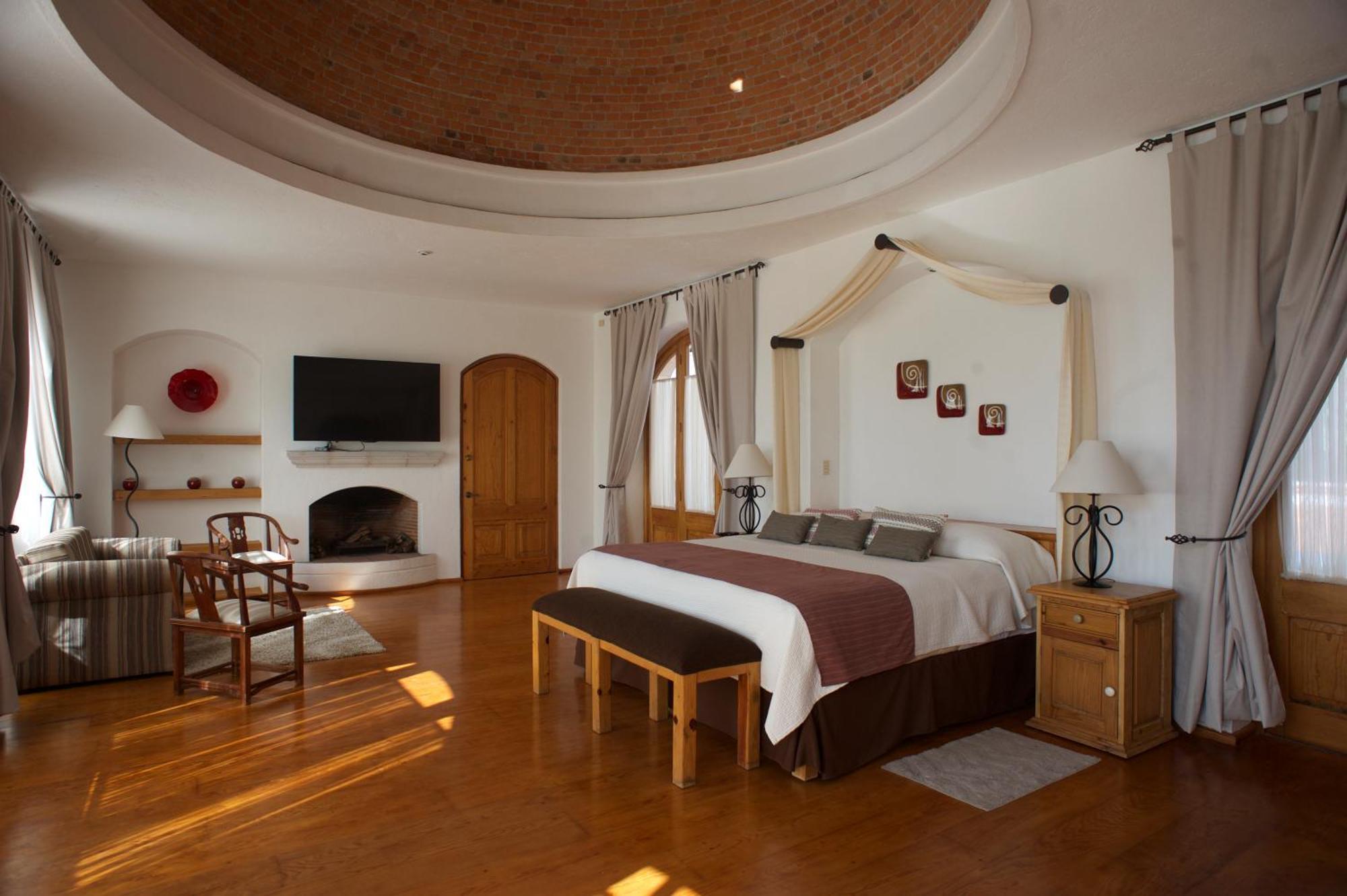 La Casona De Los Colibries El Pueblito  Rom bilde